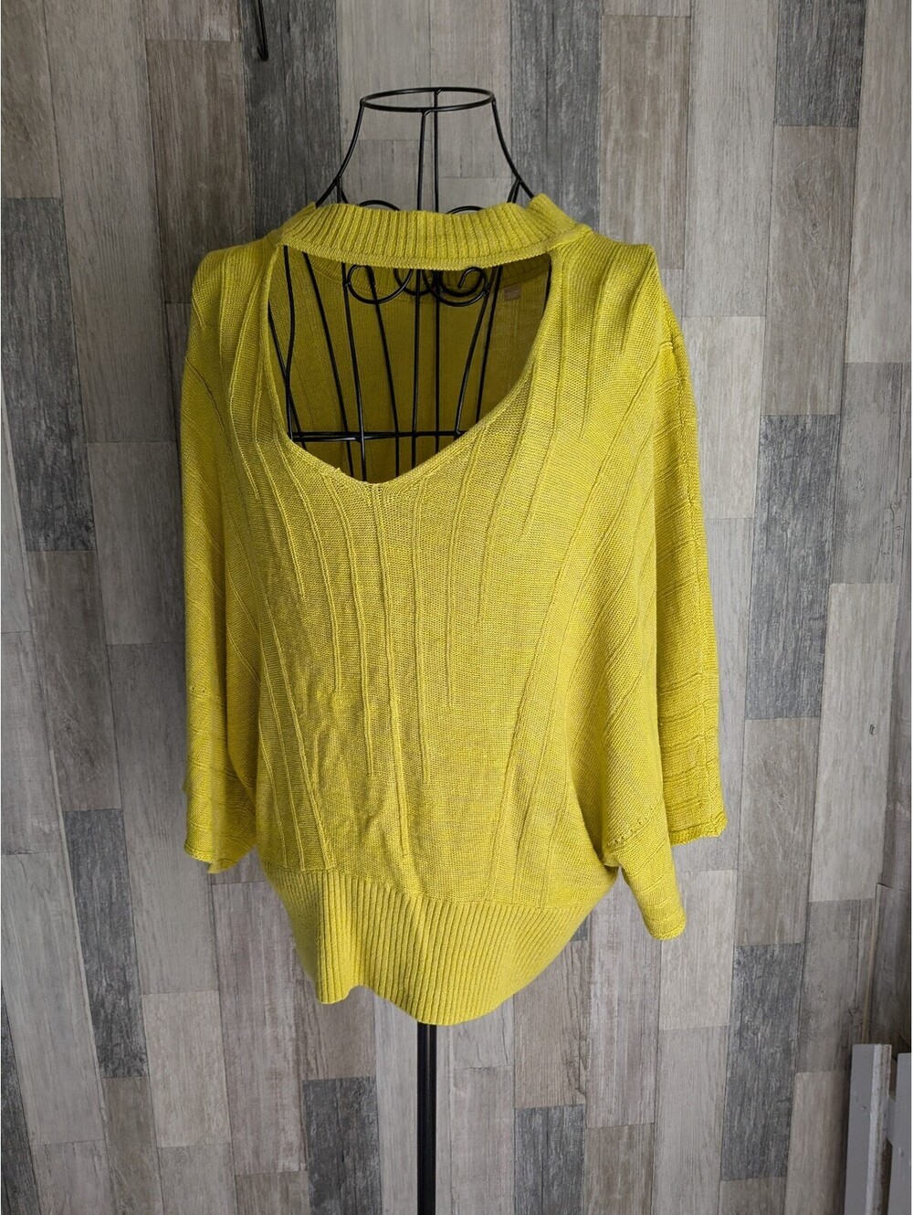 Knitted and Knotted sweater  pre owned L